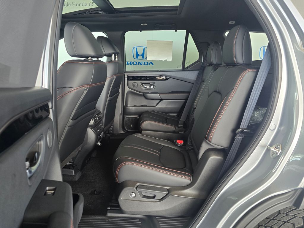 Thumbnail: 2026 Honda Pilot - 15