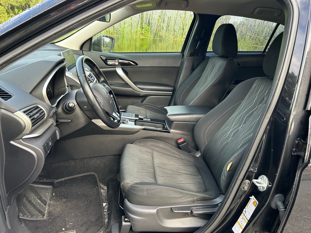 Thumbnail: 2019 Mitsubishi Eclipse Cross - 14
