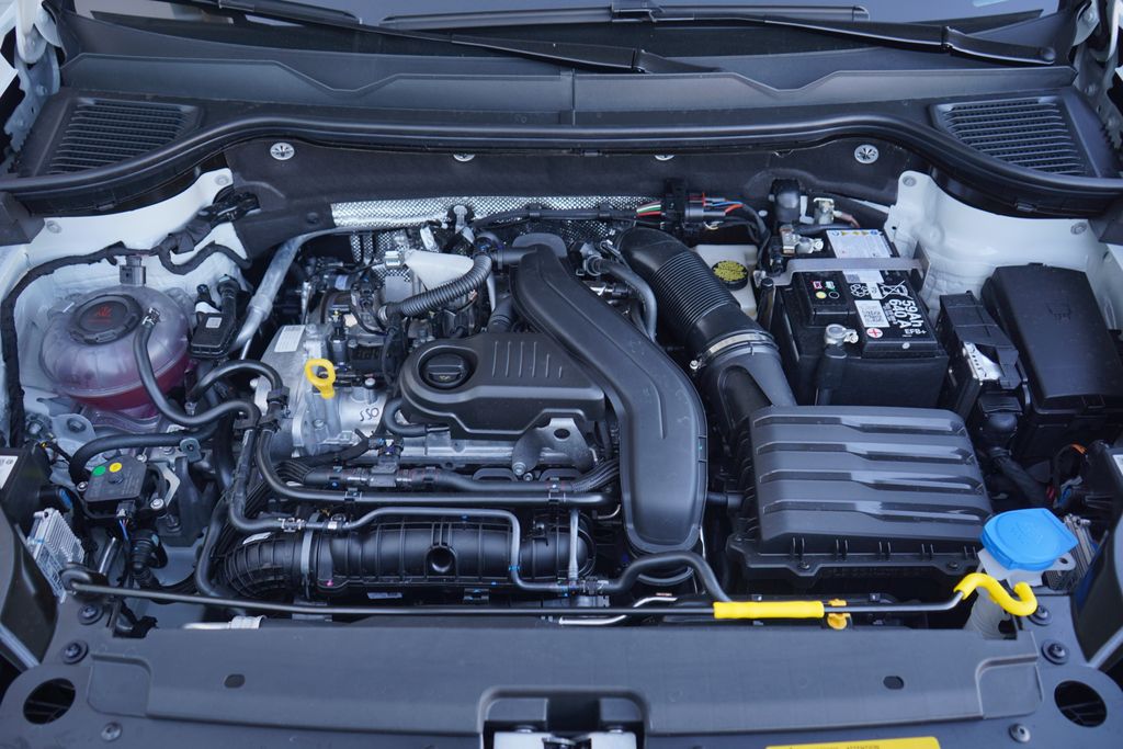 Thumbnail: 2026 Volkswagen Taos - 12