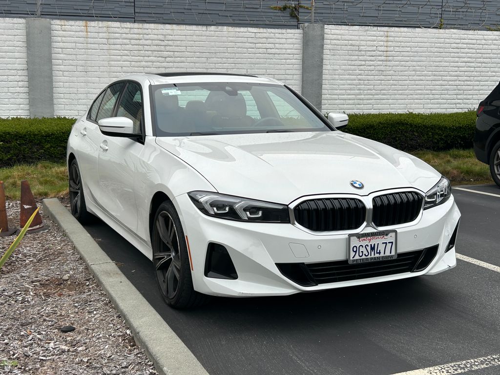 Thumbnail: 2023 BMW 3 Series - 2