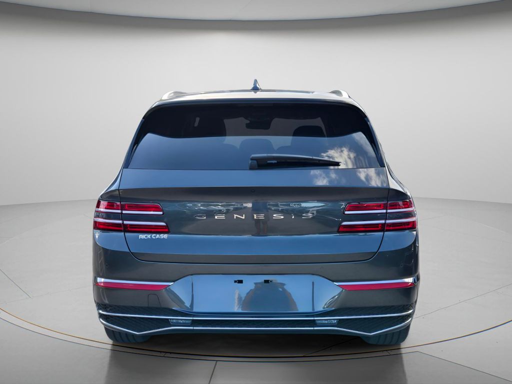 2027 Genesis GV80