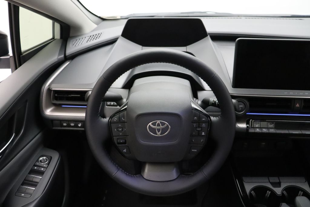 2023 Toyota Prius XLE 23