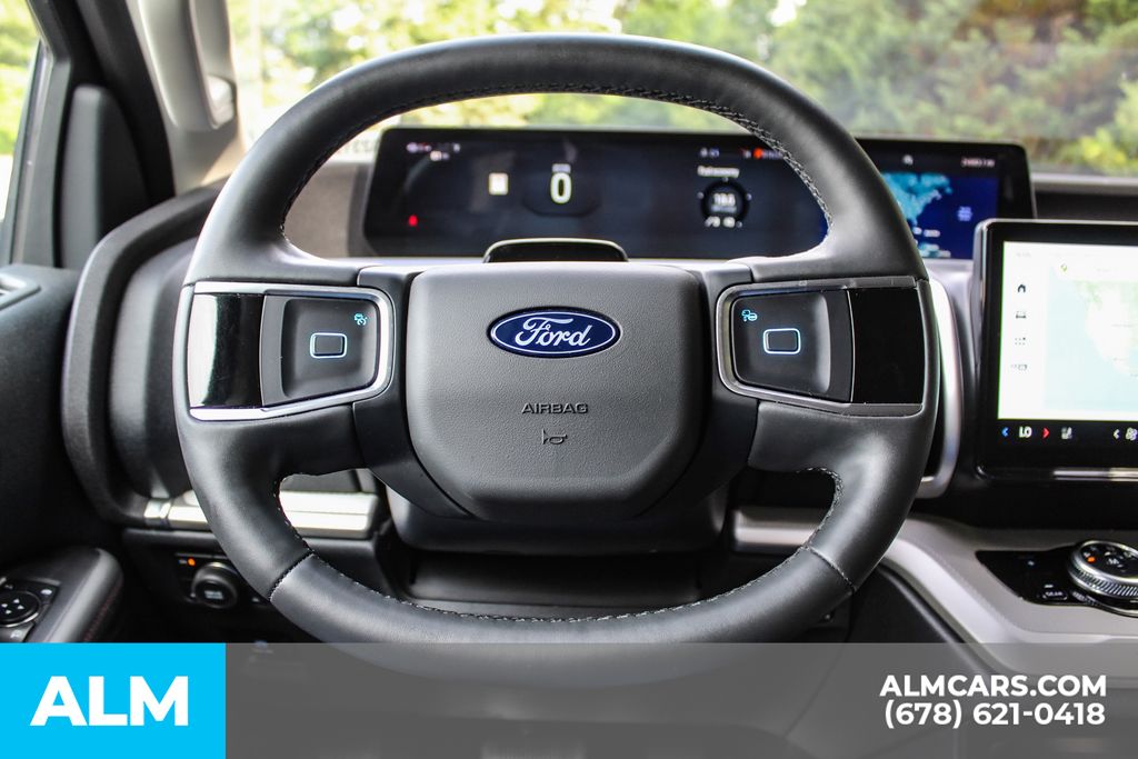 Used 2025 White Ford Active image 27