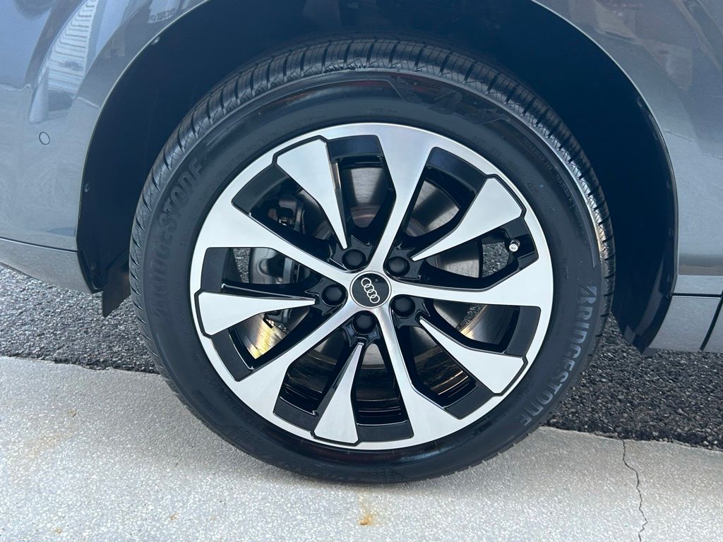 New 2026 Gray Audi  image 38