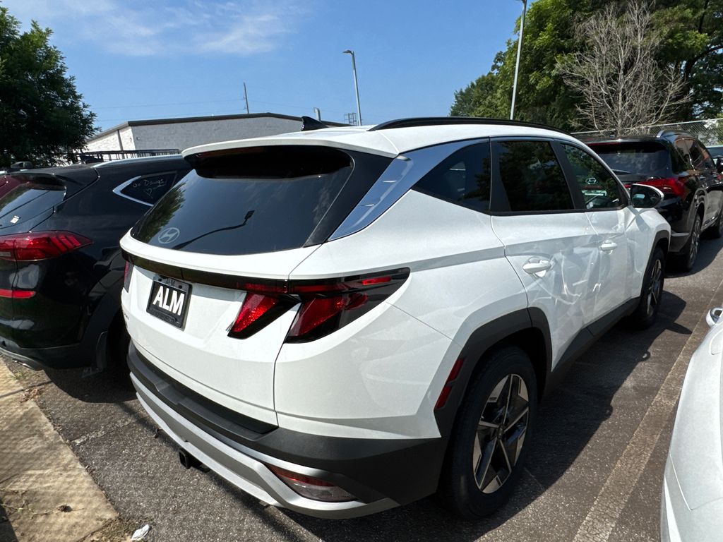2025 Hyundai Tucson SEL photo 3