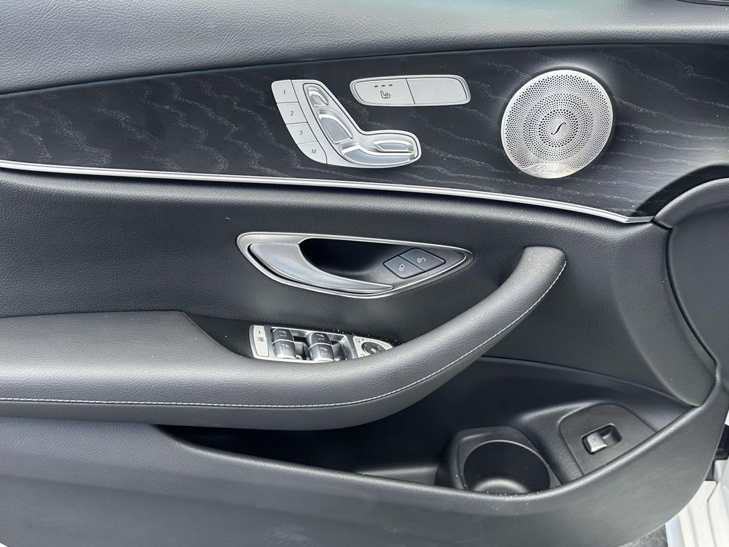 Thumbnail: 2023 Mercedes-Benz E-Class - 19