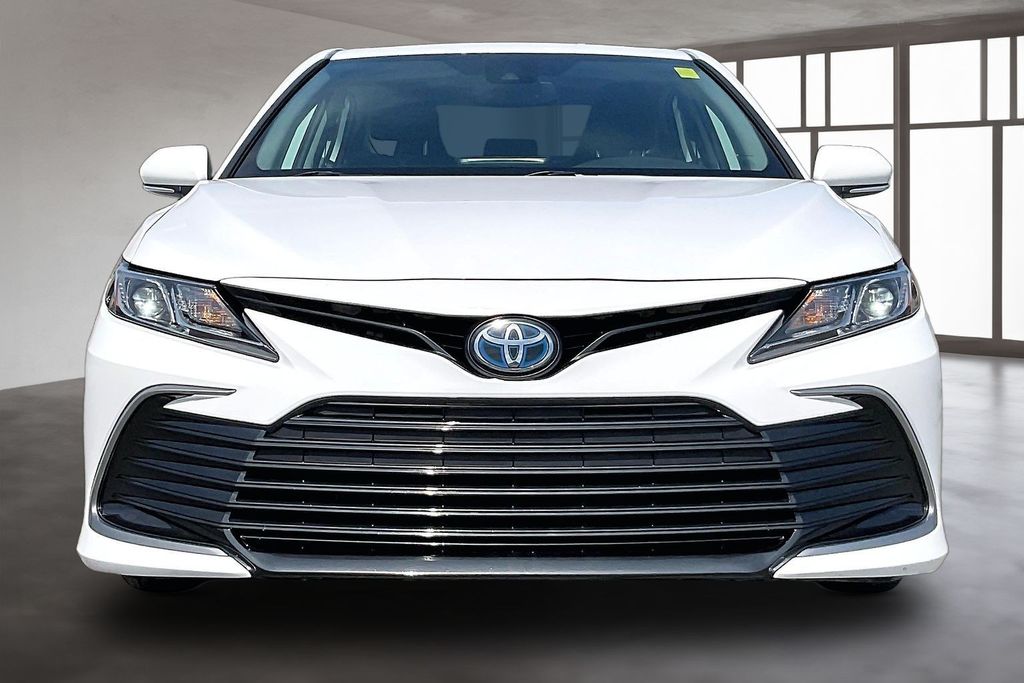 Used 2021 Toyota Camry Hybrid Sedan