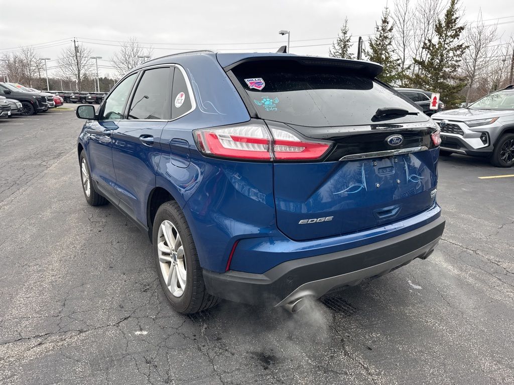 Used 2020 Blue Ford SEL image 3