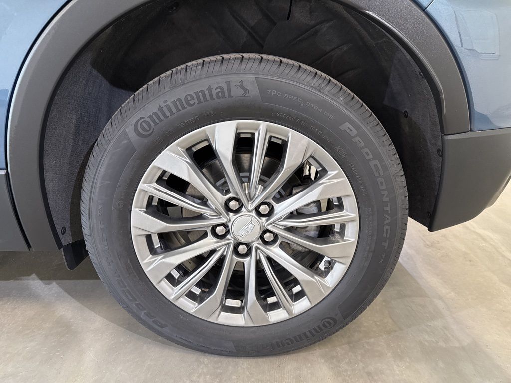 used 2024 Cadillac XT4 car, priced at $32,995