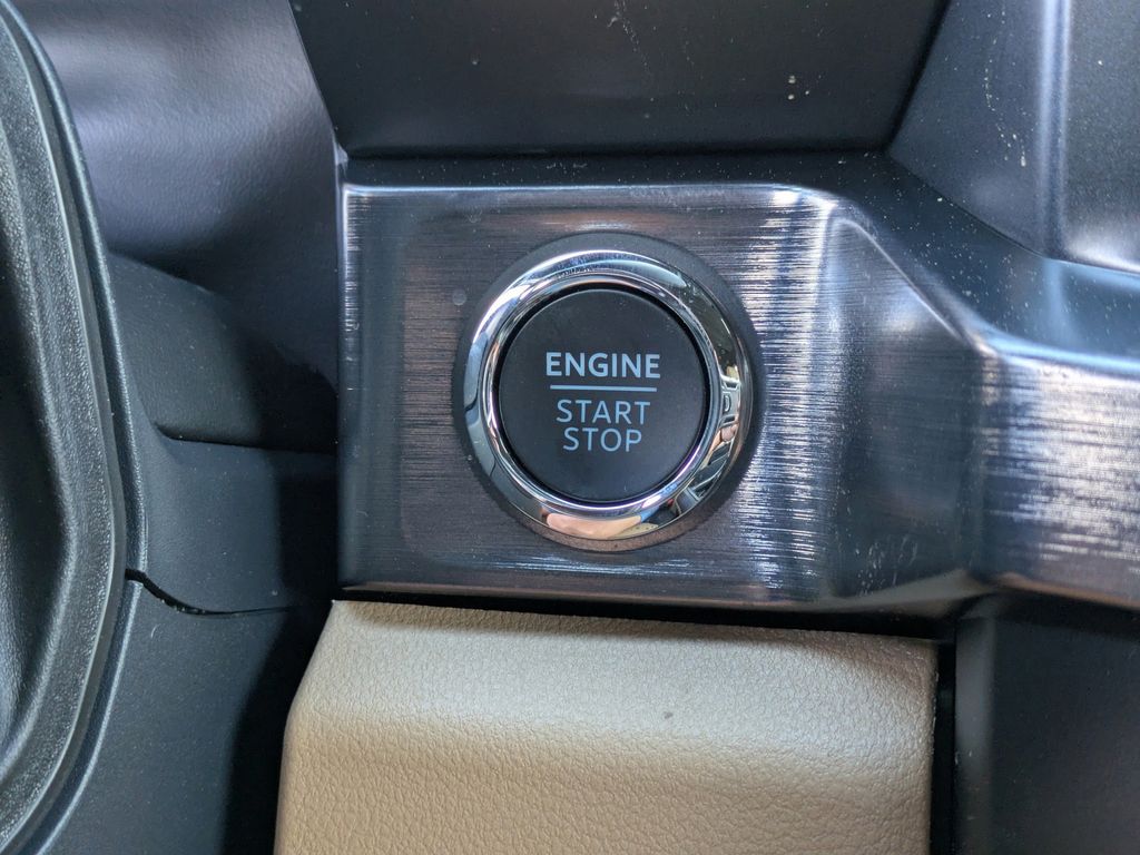 2026 Ford F-350 Super Duty LARIAT