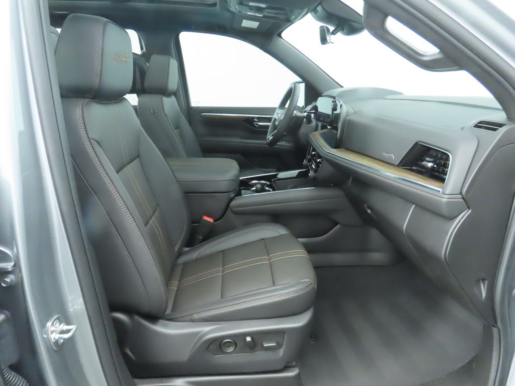 Thumbnail: 2025 Chevrolet Tahoe - 22