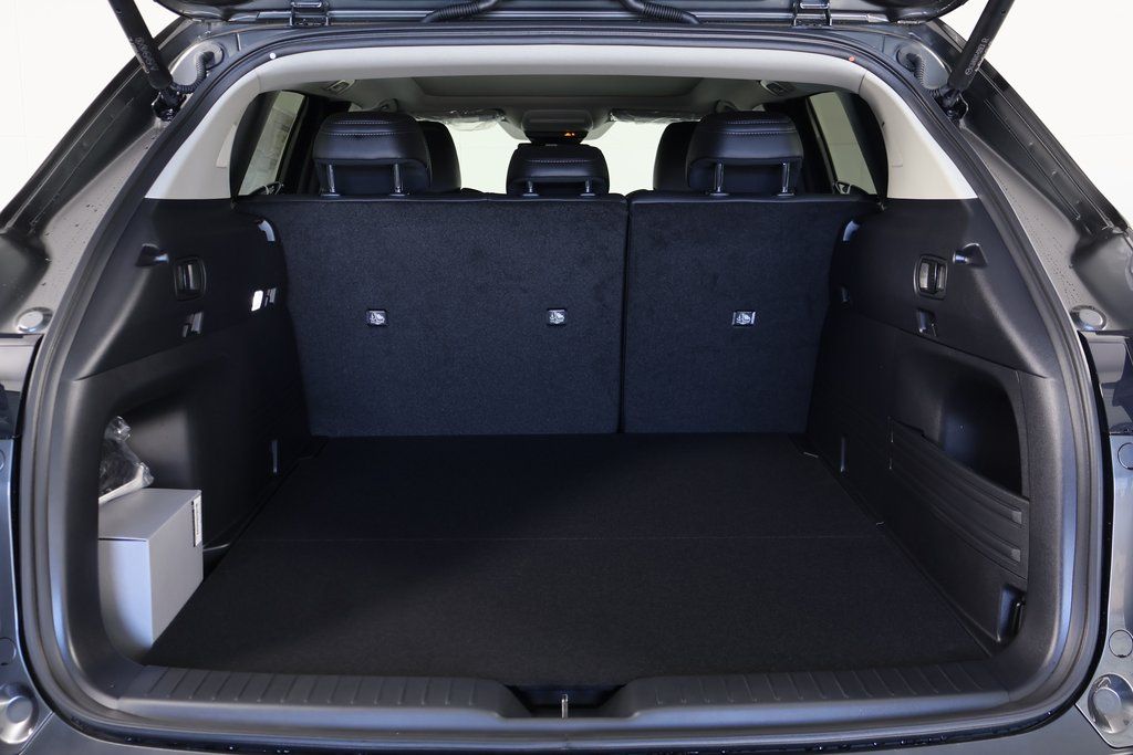 Thumbnail: 2026 Mazda CX-50 - 8