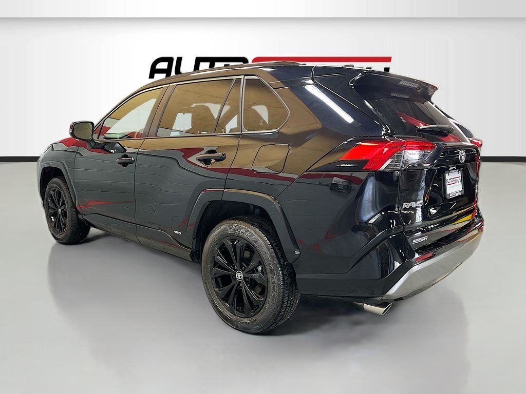 Used 2025 Midnight Black Metallic Toyota SE image 5
