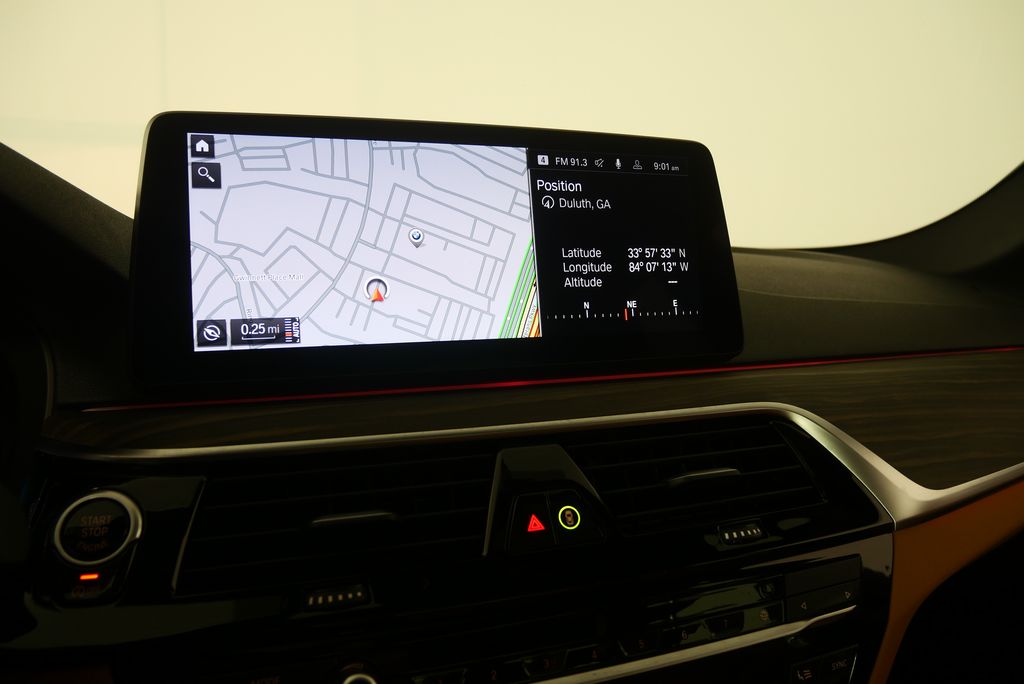 2022 BMW 5 Series 530i 25