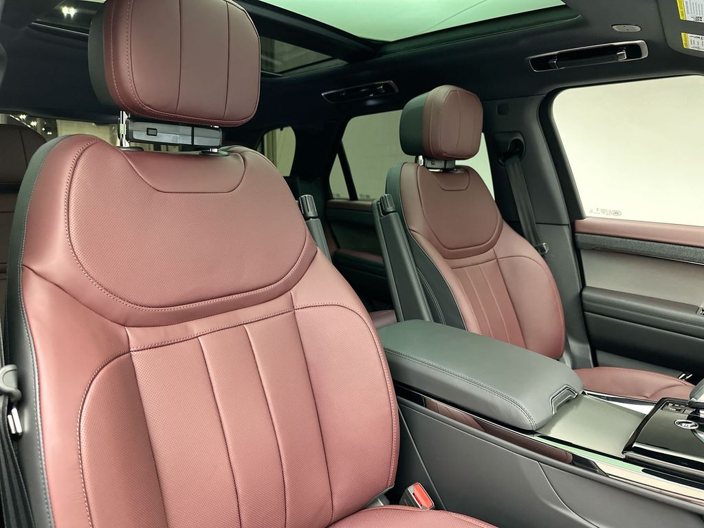 Thumbnail: 2024 Land Rover Range Rover Sport - 3