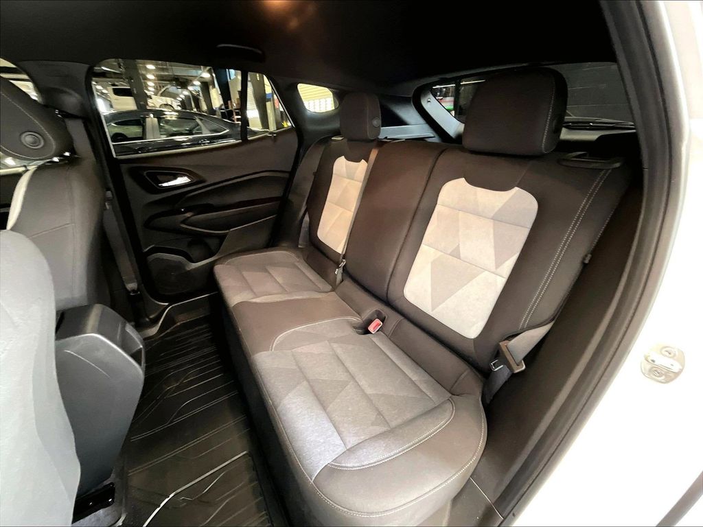 2024 Chevrolet Trax — photo 15