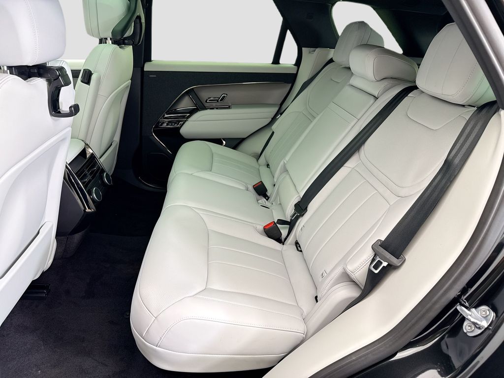 Thumbnail: 2026 Land Rover Range Rover Sport - 20