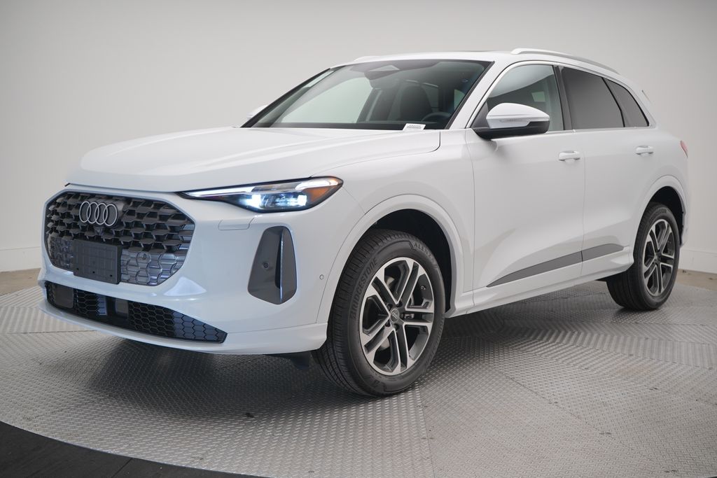 Thumbnail: 2025 Audi Q5 - 1