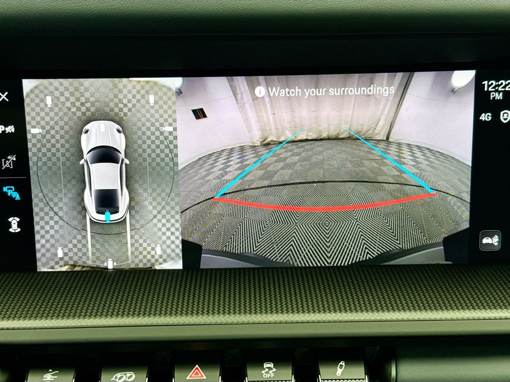 Thumbnail: 2025 Porsche 911 - 18