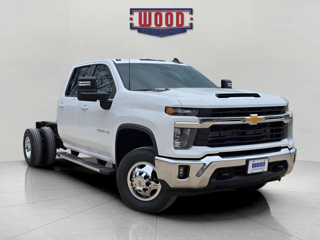 2026 Chevrolet Silverado 3500HD LT Crew Cab LB 4WD