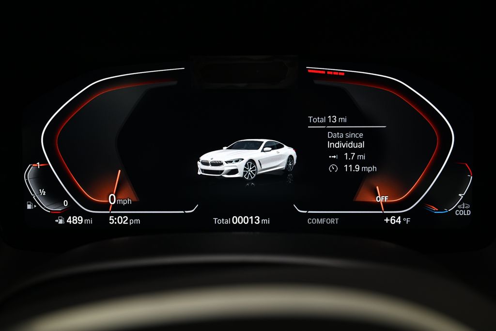 2025 BMW 8 Series 840i 24