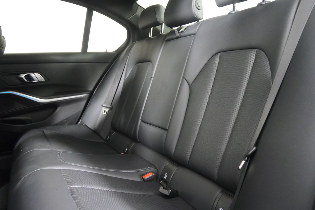 Thumbnail: 2023 BMW 3 Series - 15