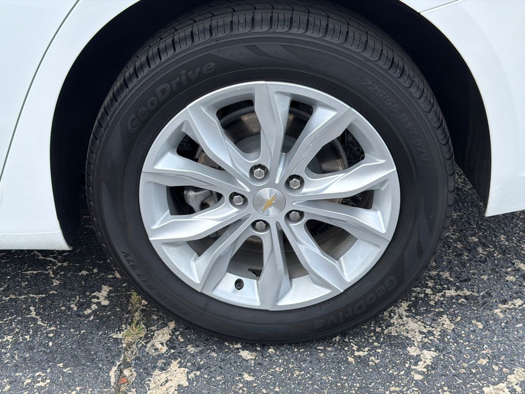 Used 2024 Chevrolet Malibu Sedan