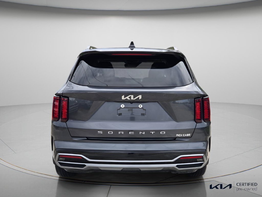 2022 Kia Sorento - $25,187