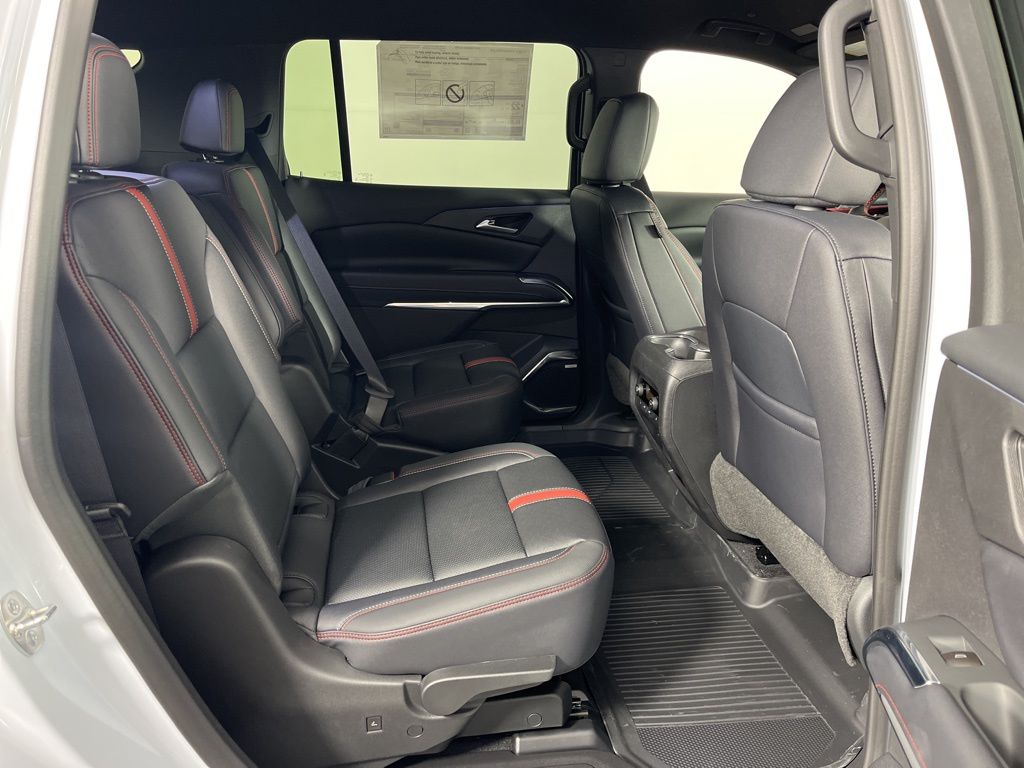 Thumbnail: 2026 Chevrolet Traverse - 12