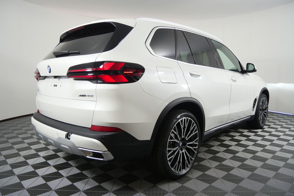 Thumbnail: 2026 BMW X5 - 3