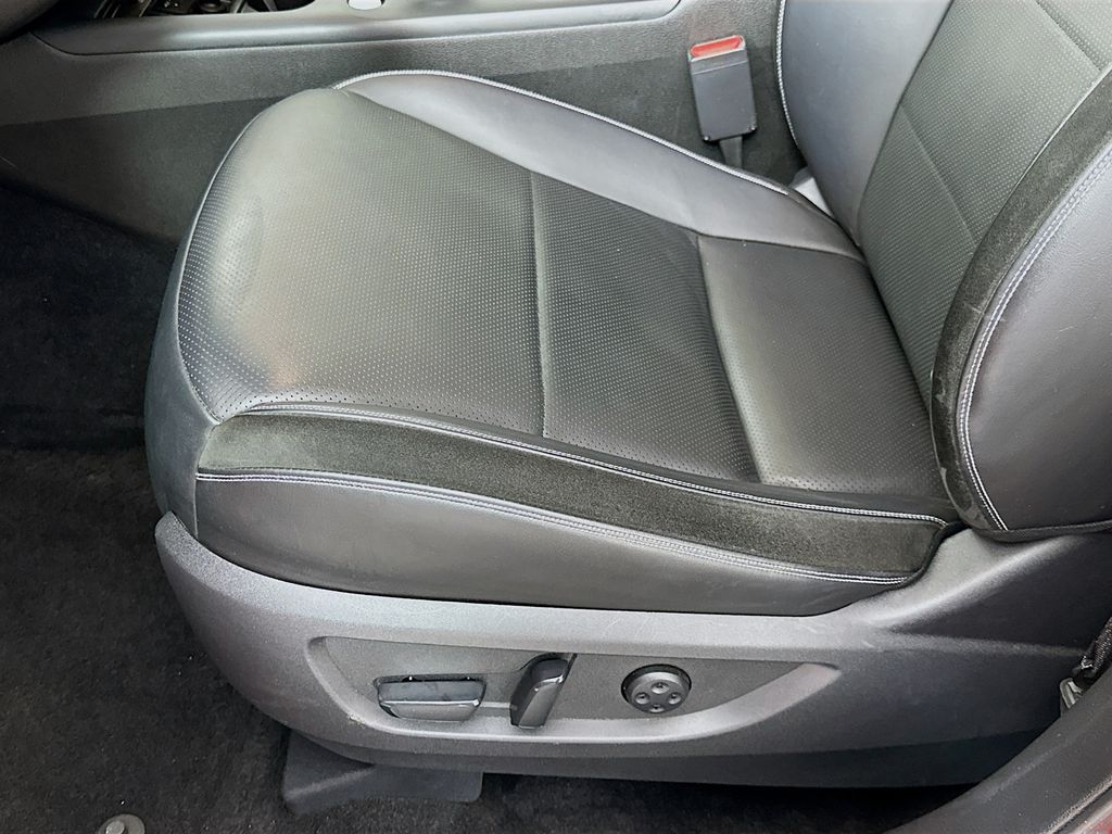 Thumbnail: 2022 INFINITI QX50 - 20