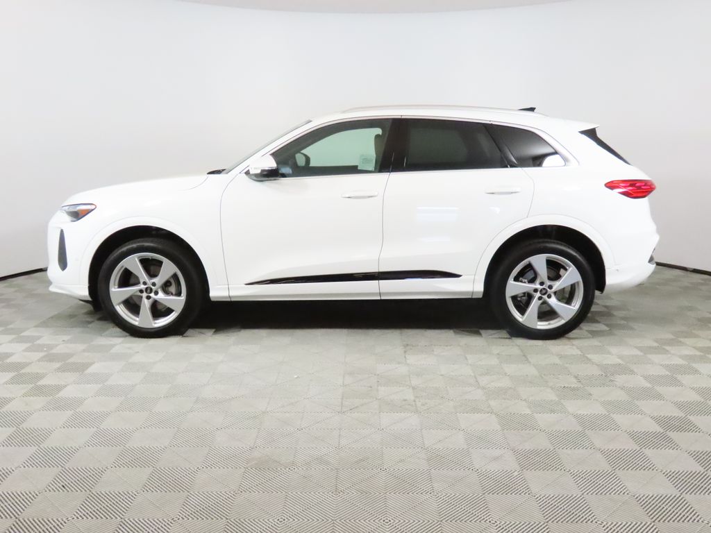 Thumbnail: 2025 Audi Q5 - 2