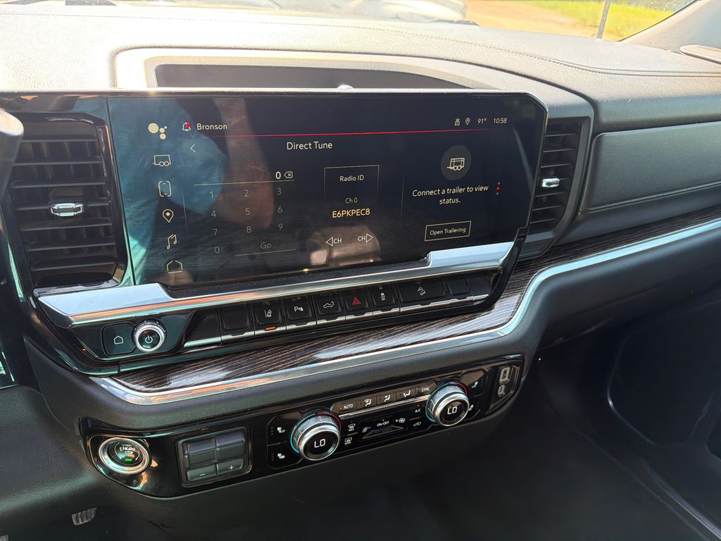Used 2024 Gray GMC SLE image 28