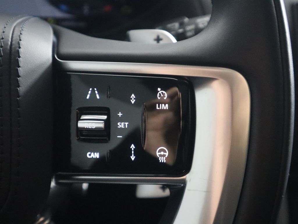 Thumbnail: 2023 Land Rover Range Rover - 12