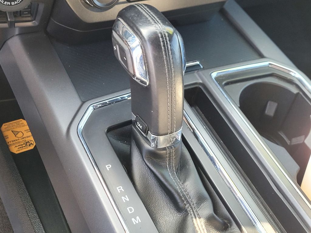 Used 2018 Red Ford XLT image 18