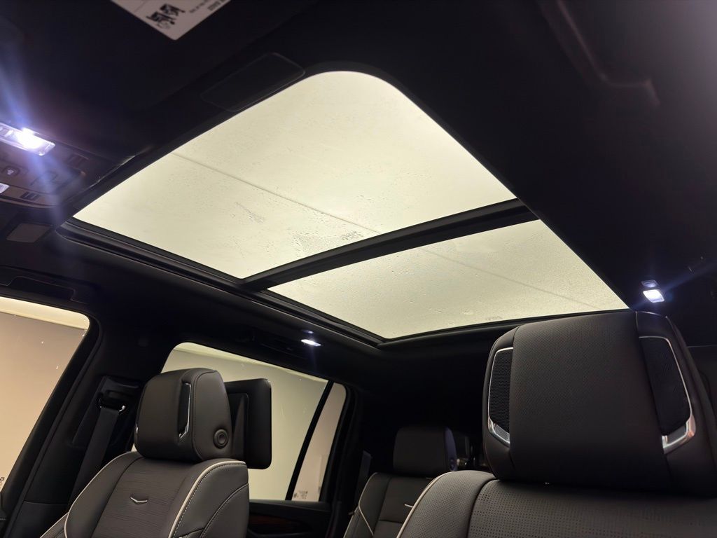 Thumbnail: 2023 Cadillac Escalade - 12