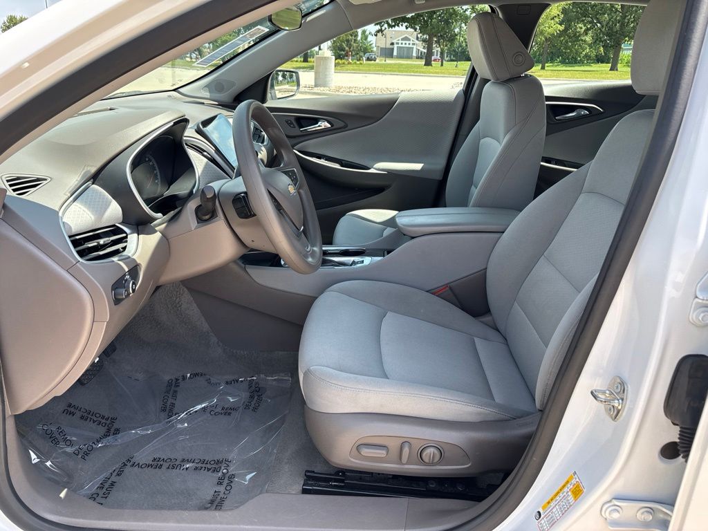 Used 2024 Chevrolet Malibu Sedan