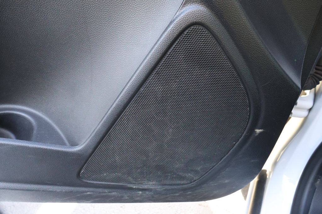 Thumbnail: 2021 Chevrolet Colorado - 16