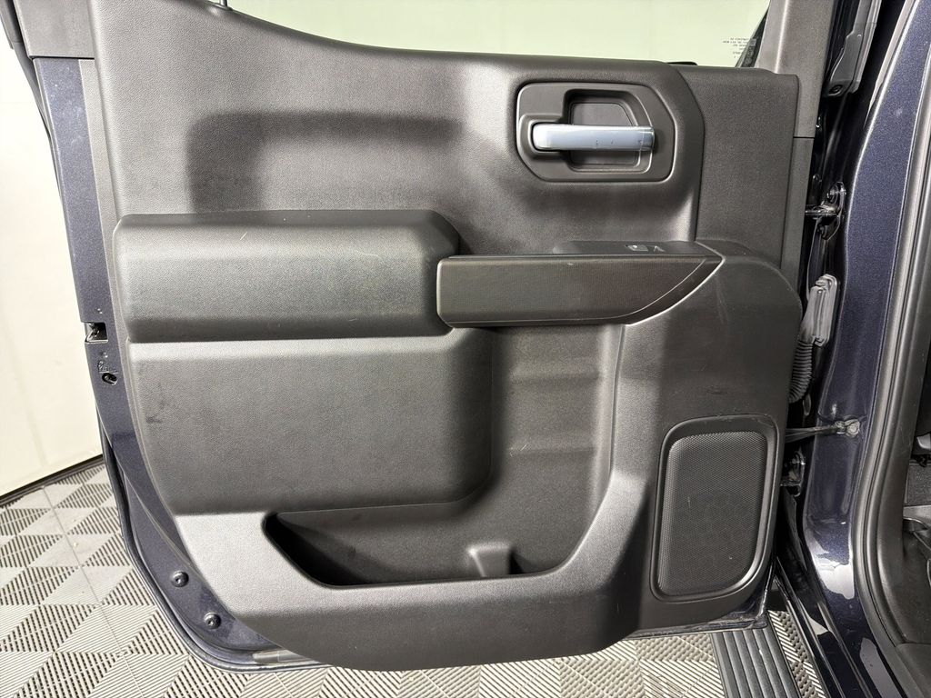 used 2022 Chevrolet Silverado 1500 car, priced at $26,995