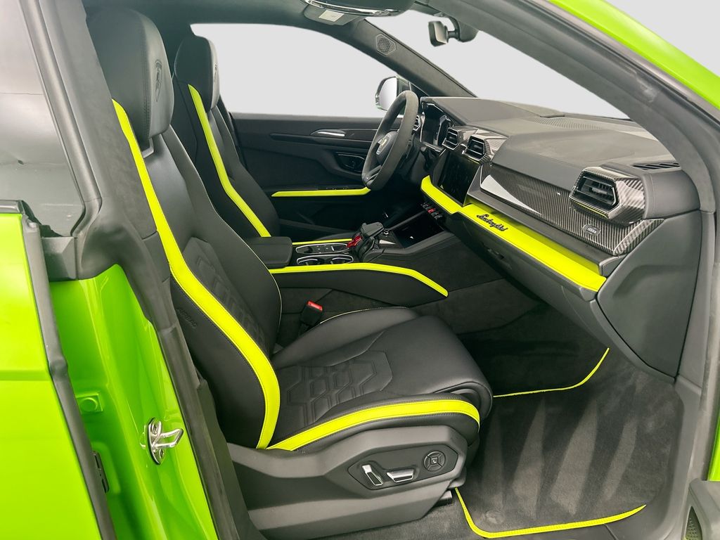 Thumbnail: 2025 Lamborghini Urus - 19