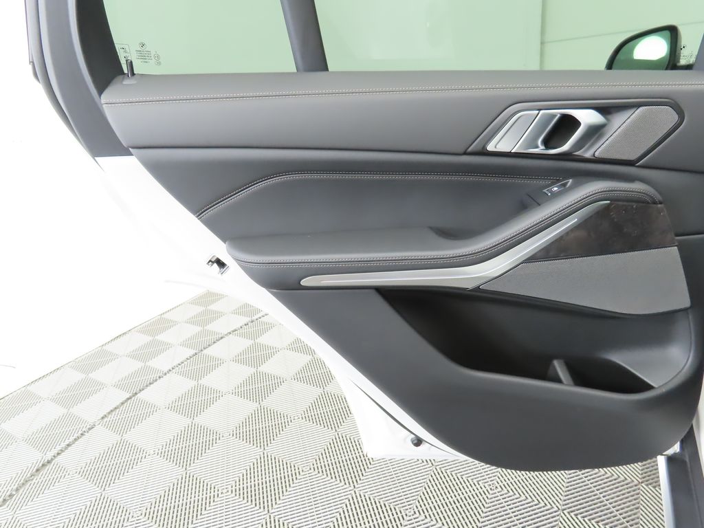 Thumbnail: 2025 BMW X5 - 26