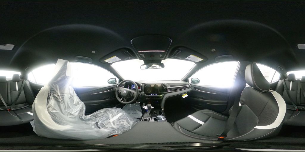 Thumbnail: 2025 Toyota Camry - 32