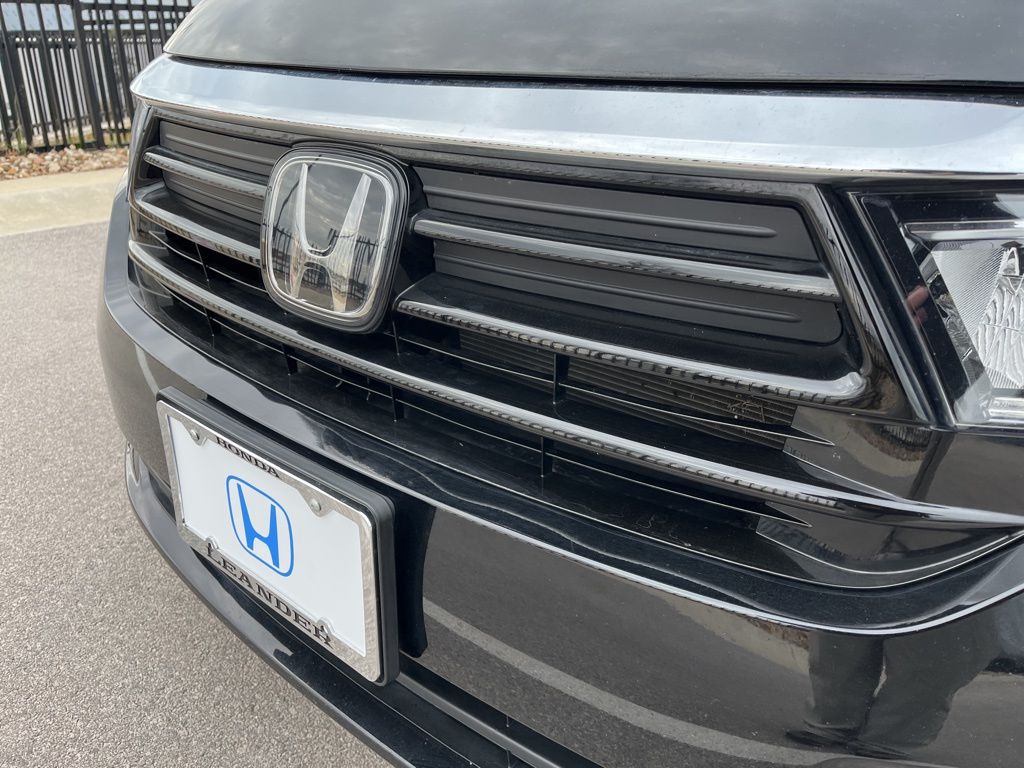 Thumbnail: 2023 Honda Odyssey - 15