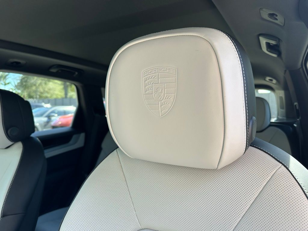 Thumbnail: 2026 Porsche Cayenne - 23