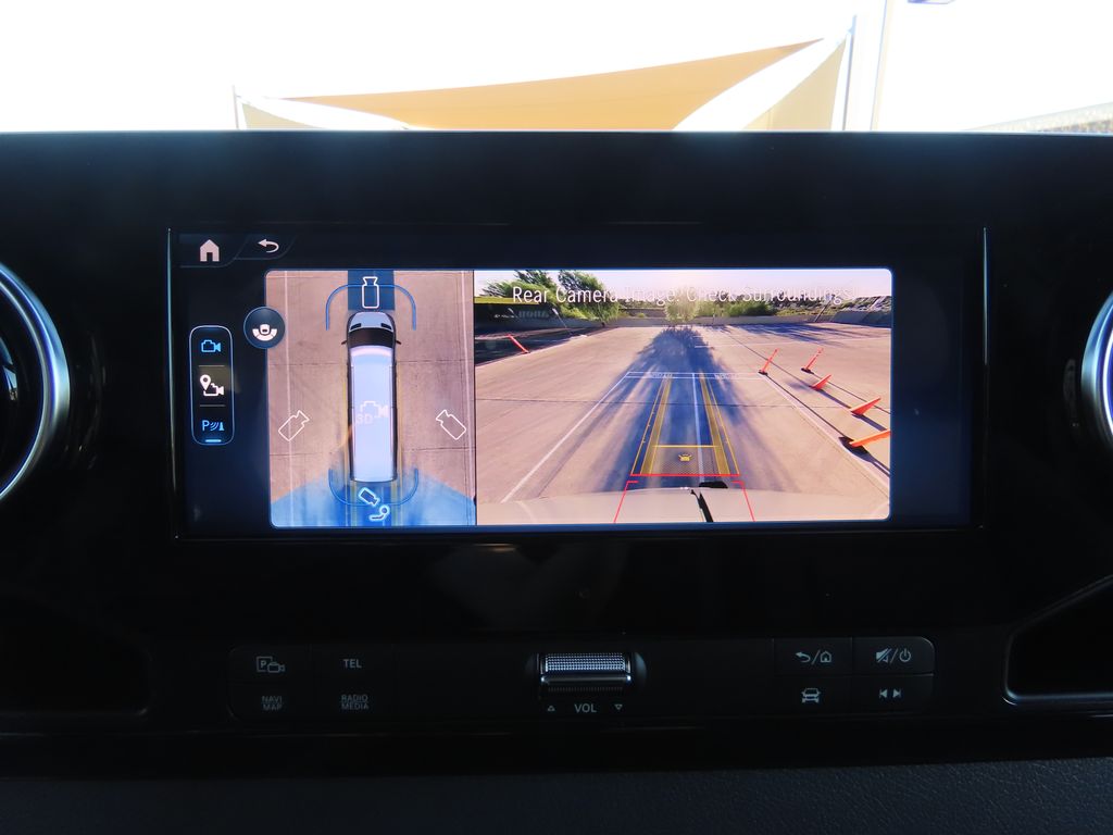 Thumbnail: 2025 Mercedes-Benz Sprinter - 17