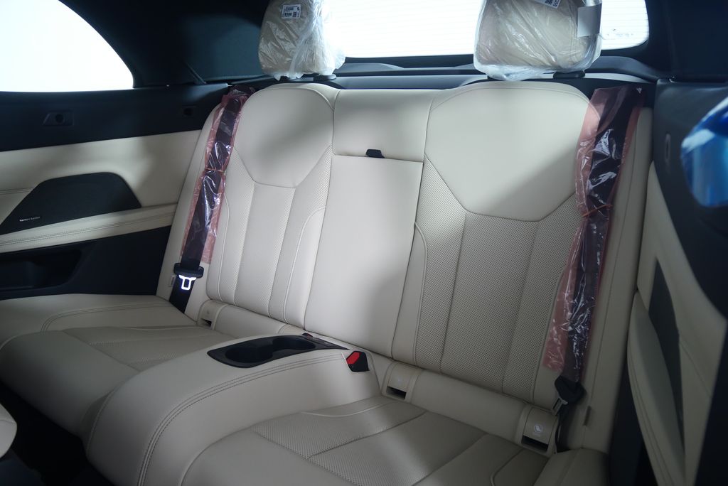 Thumbnail: 2026 BMW 4 Series - 13