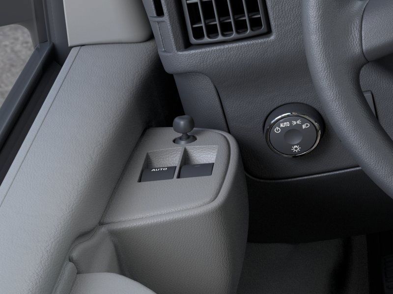 2025 Chevrolet Express 3500 LS