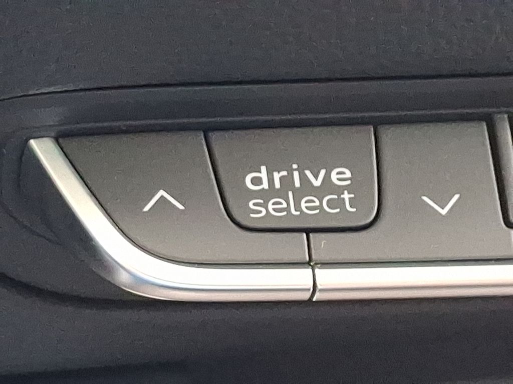 Thumbnail: 2024 Audi Q5 - 25