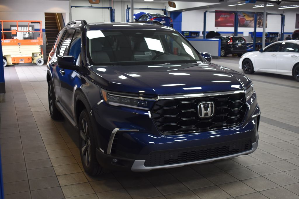 Thumbnail: 2025 Honda Pilot - 3