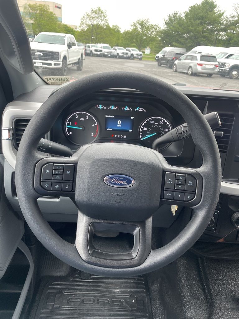 2026 Ford F-350 Chassis XL